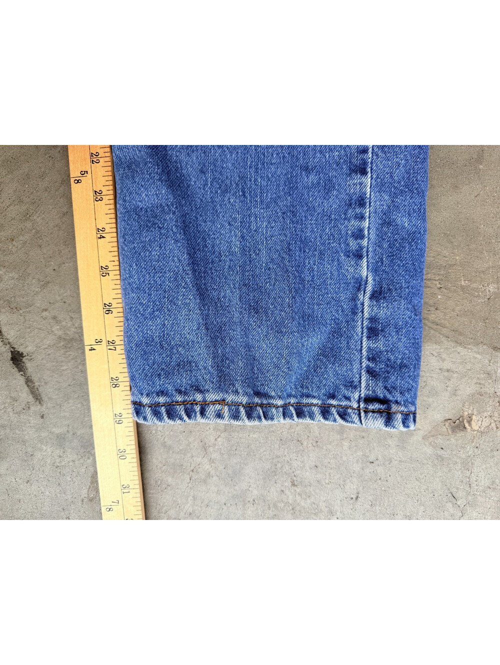 Levi's 505 Straight Jean Men's 36x29 Blue Medium Wash Regular Fit - Minor Flaw - Picture 5 of 9